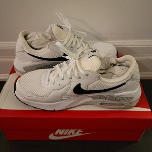 Womens Nike Air Max Excee